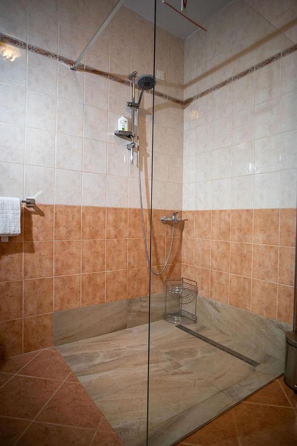 Apartment Orbanic โรวีน ภายนอก รูปภาพ